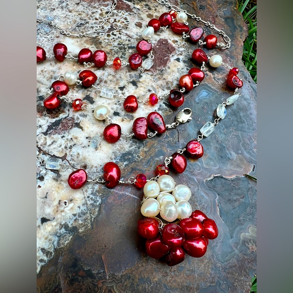 Handmade freshwater pearl & moonstone wire wrap sweater necklace 🌗🌘🌑🌒🌓